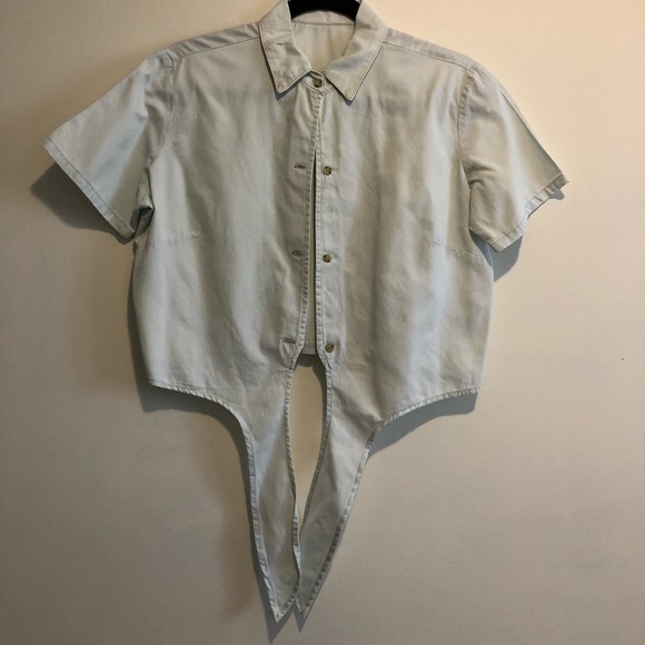 AMERICAN APPAREL Light Denim Wash Button Down - Picture 1 of 3